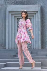 Nueva llegada de verano de lujo del cordón Conjunto para las mujeres de la mejor calidad de estilo casual de impresión hasta la rodilla disponible India precio competitivo - Product Image 3