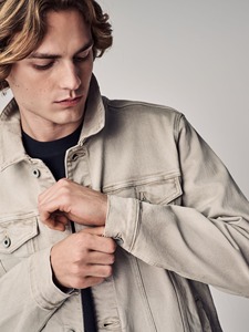 Chaqueta de mezclilla de gran tamaño para hombre, ropa de abrigo informal transpirable a prueba de viento de algodón 100% con logotipo frontal personalizable - Product Image 4