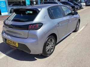 USED LHD/RHD 2022 PEUGEOT 208 1.2 PURETECH ACTIVE PREMIUM - Product Image 2