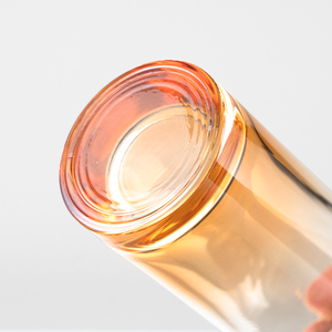 Flacon de parfum vide en verre rond ambré de 30 ml, 50 ml, 100 ml, polyvalent, avec bouchon en bois, pour les distributeurs professionnels - Product Image 4