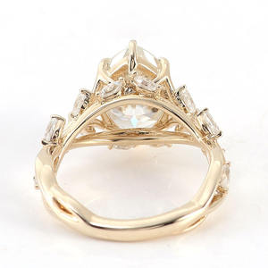 Anillo de Compromiso de Oro Sólido de 10K con Diamante de Laboratorio Talla Marquesa y Piedras Laterales en Forma de Flor, Diseño de Diseñador para Mujer, Venta al Por Mayor - Product Image 6