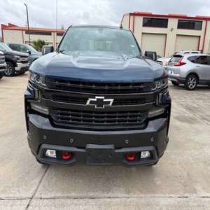 Chevrolet Silverado 1500 LT Trail Boss 2020 USADO EN EXCELENTES CONDICIONES - Product Image 1