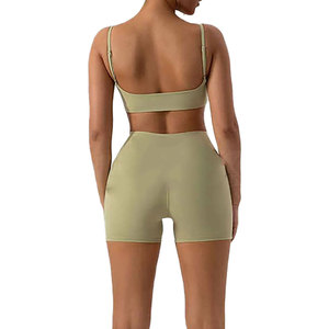 Ensemble short de yoga pour femmes Tissu léger et doux Idéal pour la course à pied et l'entraînement et le yoga actif - Product Image 4