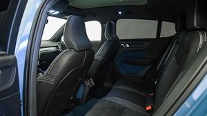 รถยนต์มือสองสุดเท่ ปี 2023 C40 RECHARGE TWIN PLUS AWD SUV เกียร์อัตโนมัติ 1 สปีด พร้อมหลังคาซันรูฟ ขาย - Product Image 2