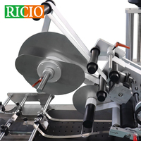 Système d'étiquetage automatique RICIO certifié CE OEM ODM pour surfaces planes, étiqueteuse automatique pour films, feuilles et sacs