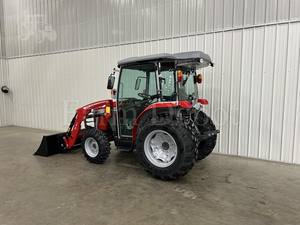 Tractor de oruga Massey Ferguson 2025 1M.35 4WD y 2WD con rodamientos 160HP 45HP 70HP 90HP para uso agrícola - Product Image 2