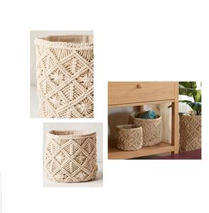 Cesta de almacenamiento de macramé duradera con estilo bohemio para organización de temporada en armarios, pasillos o dormitorios - Product Image 6
