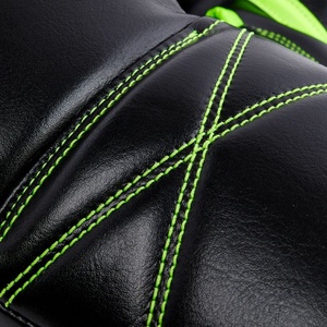 Top vente qualité supérieure mouche Super dentelle noir et vert néon gants de boxe entraînement professionnel gants de boxe en cuir véritable - Product Image 5