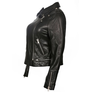 Vente en gros Veste en cuir pour femmes Manteau de motard de luxe en cuir véritable coupe ajustée Vêtements d'extérieur élégants à fermeture éclair pour femmes - Product Image 6
