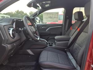 New /USED RED 2026 CHE VROLET COLORADO Z71 360 Rear Camera 31-40T Load Capacity Emission Diesel /GAS Automatic FOR SALE - Product Image 4