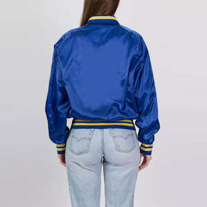 แจ็คเก็ตบอมเบอร์วาร์ซิตี้ผ้าซาตินคุณภาพสูง ปรับแต่งได้ พร้อมแถบยางยืด ป้องกันลมและน้ำได้ เป็นมิตรกับสิ่งแวดล้อม เหมาะสำหรับฤดูใบไม้ร่วง/ฤดูหนาว - Product Image 5