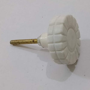 Directo del fabricante indio Artesanías Perillas de gabinete de mármol Manija de puerta de bajo precio para uso en puertas - Product Image 3