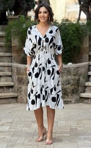 Vestido Elegante para Mujer, Estampado Floral Abstracto, Largo hasta la Rodilla, Cintura Alta, Cómodo para Uso Diario, Silueta Relajada, Ideal para Vacaciones - Product Image 2
