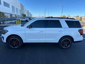 Ford Expedition Limited 4x4 2023, inspecté, moteur V6 turbo, transmission intégrale, intérieur 7 places - Product Image 4