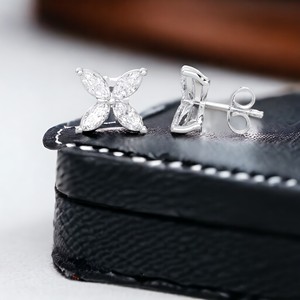 Simple pero elegante Plata de Ley 925 Marquesa Moissanite Diamond Stud Pendientes - Product Image 2