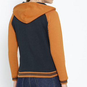 Sweat à capuche en coton pour femme avec fermeture à glissière personnalisée lettre imprimée haut court ample col à capuche pour le placement du Logo avant de la saison d'hiver - Product Image 5