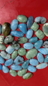 Increíble calidad cielo azul hemimorfita piedra preciosa suelta parte trasera plana cabinas lote para la fabricación de joyas de piedras preciosas, - Product Image 2