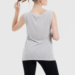 Débardeur respirant pour femmes pour Fitness Yoga Gym et course à pied conçu comme une tenue de jogging légère parfaite pour les activités quotidiennes - Product Image 3