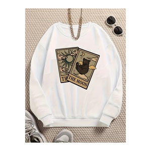 Felpa Oversize Unisex organica con stampa tarocchi per l'inverno - Product Image 4