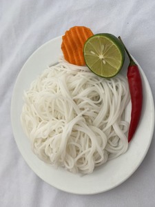 Nouilles séchées traditionnelles vietnamiennes de qualité supérieure, sachet personnalisé, faible teneur en glucides, à base de riz blanc 100%, prix de gros pour la cuisine - Product Image 4