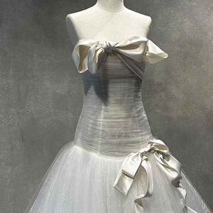 Robe de soirée longue en tulle à col bateau, élégante et moderne, avec nœud, dentelle et cristaux floraux, style A-line, pour mariage (modèle NT54) - Product Image 5