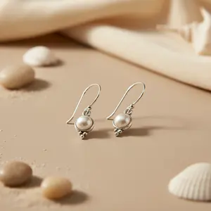 Elegantes Pendientes de Plata de Ley 925 con Perlas para Mujer, Accesorio de Joyería Premium - Product Image 1