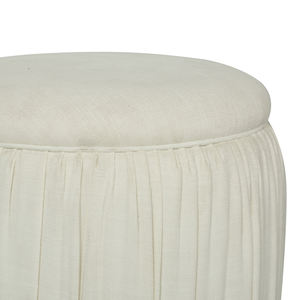 Taburete otomano redondo de lujo con tapicería de tela plisada y base de latón martillado para el elegante vestíbulo del hotel y la sala de estar moderna - Product Image 5