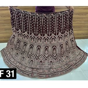 Fête en velours lourd Lehenga Choli Glitter Dori Multi Dhaga Broderie 2.5m Flair Double Can Net Dupatta Longueur au sol pour vrac - Product Image 4