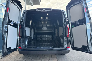 100 % ACTIVE 2025 Volkswagenn Shuttlee Style SWB 286 <b>PS</b> 65 kWh-Electrics 1sp Automatic New Vehicle Bus Ready For Shipment - Product Image 3