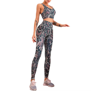 Ensemble de vêtements de sport pour femmes, soutien-gorge de sport et leggings de yoga, en spandex et nylon, taille haute, haute élasticité, respirant, grande taille - Product Image 6