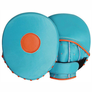 Mitaines de frappe incurvées essentielles pour les mitaines et coussinets de boxe MMA Ultimate pour l'entraînement des athlètes de haute performance - Product Image 6
