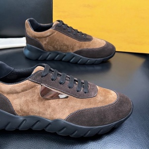 Zapatos de caminar de gamuza marrón de diseño de alta gama, modernos y populares, los más vendidos para hombre, zapatos versátiles y robustos. - Product Image 6