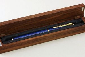 Ensemble de stylos de luxe de haute qualité en bambou fait à la main personnaliser stylo en bois avec logo gravé avec boîte en bois - Product Image 3