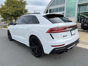 Audi RS Q8 2021 en parfait état - Product Image 2