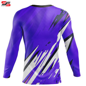 Vêtements de gymnastique anti-UV à manches longues du fabricant Rash Guard pour hommes T-shirt de plage imprimé sur mesure Rash Guard pour le surf - Product Image 2