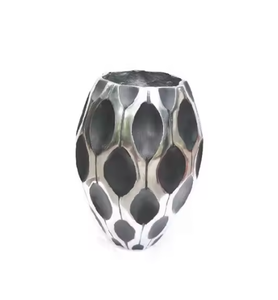 Nouveauté Artisanat en métal Vase à fleurs structuré décoratif pour décoration de table Pots de vases à fleurs à usage unique - Product Image 4