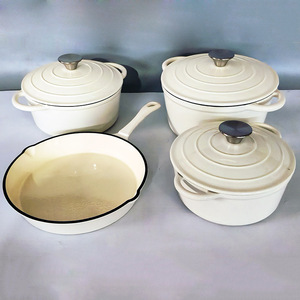 Set di Pentole in Ghisa Smaltata 4 Pezzi Pronto per la Spedizione, Antiaderente, Pentola per Zuppa, Pentole, Padella, Set da Cucina Multicolore - Product Image 2