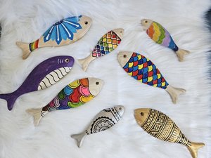 Pez tallado en madera hecho a mano para colgar en la pared y arte en madera de BLUELOTUSFARM - Product Image 6