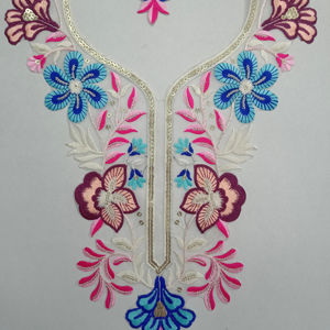 Delicado cuello de red bordado con toque de lentejuelas brillantes para blusa boutique escote vestidos saris y Kurtis uso - Product Image 1