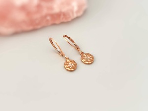 Pendientes de Plata de Ley 925 con Circonita Cúbica Personalizados, Estilo Vintage y Moderno, Joyería de Alta Calidad al por Mayor para Mujer - Product Image 2