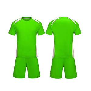 Ensemble de vêtements de football athlétique pour hommes adultes personnalisé, service OEM, maillot de football personnalisé avec nom de joueur, 100% coton/polyester, col en V - Product Image 2