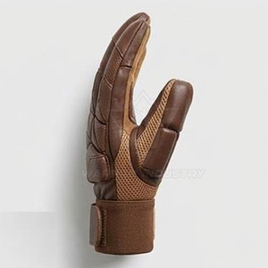 Gants de cricket en cuir cousus à la main, personnalisables, légers, confortables, design durable, adhérence optimale pour l'entraînement, les matchs et les sports - Product Image 4