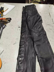 กางเกงแฟชั่นหนังแท้สำหรับผู้ชายกางเกงยีนส์คาร์โก้สไตล์เต็มกระเป๋าปรับแต่งออนไลน์ - Product Image 4