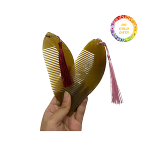 Peine de cuerno de buena calidad con acabado hecho a mano: cada pieza de cuerno de búfalo presenta remolinos y sombras naturales - Product Image 4