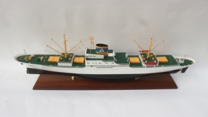 Augustenborg Maquette de bateau commercial en bois de haute qualité fabriquée au Vietnam - Product Image 4