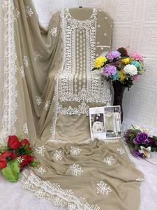 Salwar Kameez en coton de qualité supérieure pour un usage quotidien avec une coupe confortable et un design élégant disponibles au meilleur prix - Product Image 5