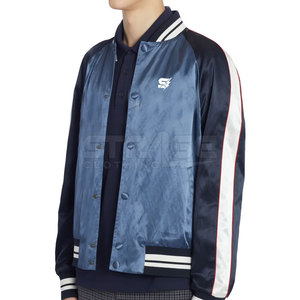 Veste universitaire en satin de style classique, col montant, logo sur le devant, écologique, légère, veste d'hiver pour hommes - Product Image 4