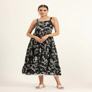 Robe ethnique longue à bretelles vintage en coton pur à imprimé floral pour femmes Respirante Séchage rapide ODM - Product Image 3
