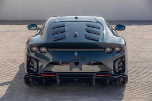 Automóvil Usado Certificado, Limpio y en Buen Estado, Personalizable, 812 Competizione Coupé 2024, Automático, Gasolina, 4.1-6L V12, 2 Asientos, Interior de Cuero - Product Image 3
