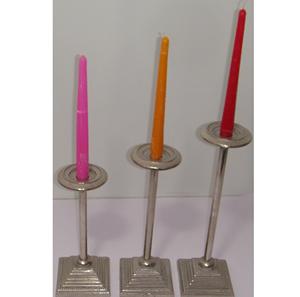 Candelabro de Metal con Acabado Plateado Antiguo, Elegante Portavelas Geométrico para Decoración de Eventos y Fiestas Navideñas - Product Image 3